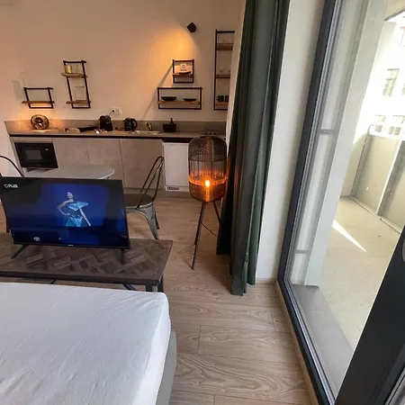 Theatre Apartment *